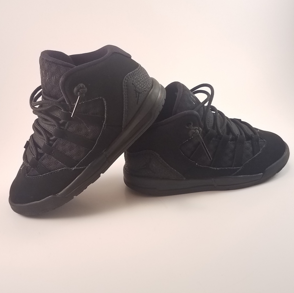 Nike Jordan Black Max Aura 10c